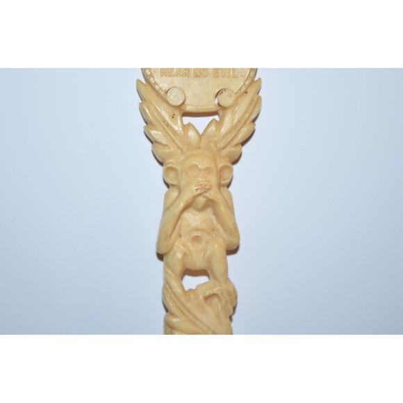 Wise See No Evil Hear No Evil Back Scratcher Japanese Symbols On Back VTG - Picture 3 of 13